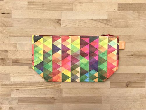 Geanta pentru cosmetice - colorful triangles | paprcuts