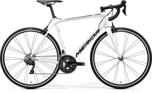 Bicicleta de sosea merida scultura 400 alb/negru 2020