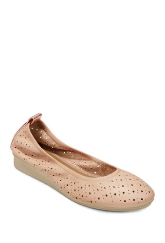 Incaltaminte femei aerosoles wooster perforated leather ballet flat - wide width available lt pink leather