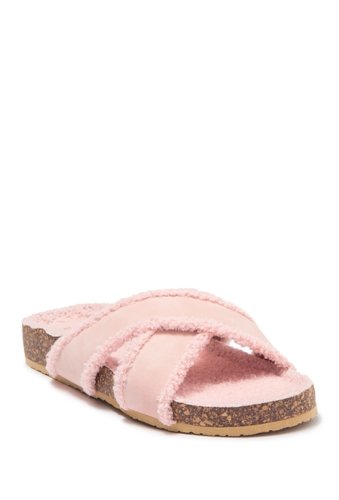 Incaltaminte femei danskin tranquil crisscross faux fur slide sandal pink