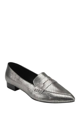 Incaltaminte femei marc fisher feud pointed toe embossed loafer pewll